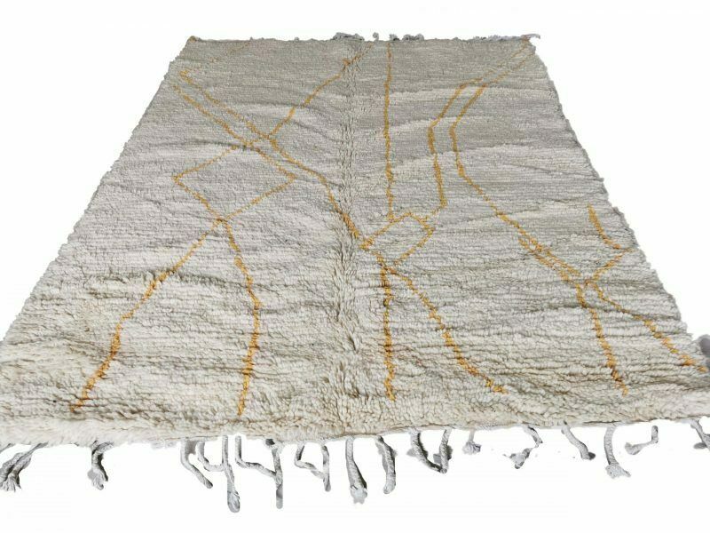 Genuine Moroccan Beni Oauarain Rug. Berber Handmade Carpet photo furniture
