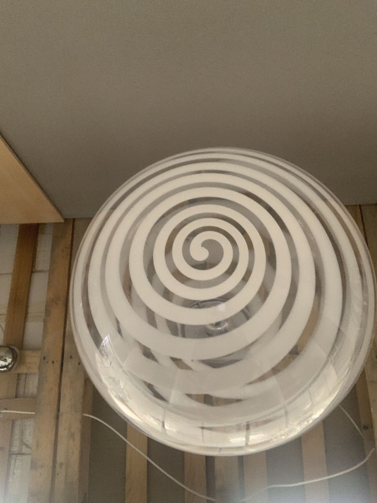 photo furniture Contemporary White And Transparent Sphere In Murano Glass Swirl Venini Style