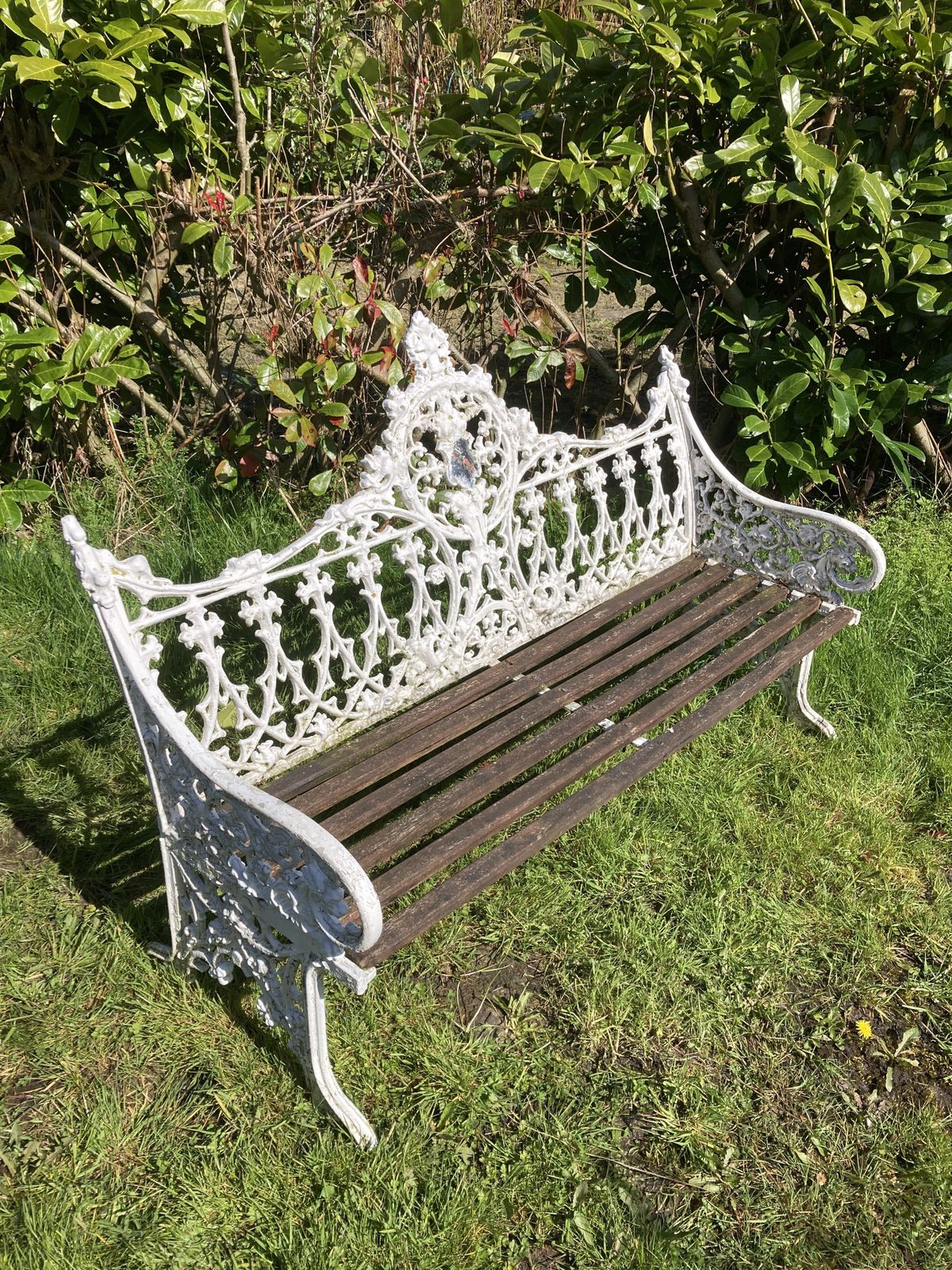 photo furniture Coalbrookdale Style Garden Bench