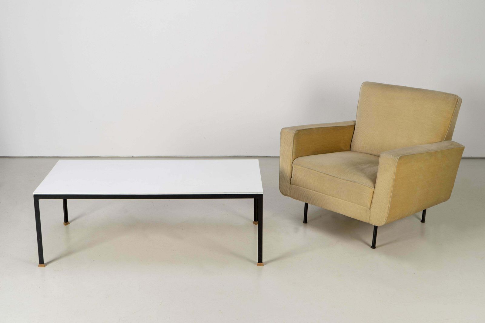 T Angle Coffee Table By Florence Knoll For Knoll International 1950s photo buy