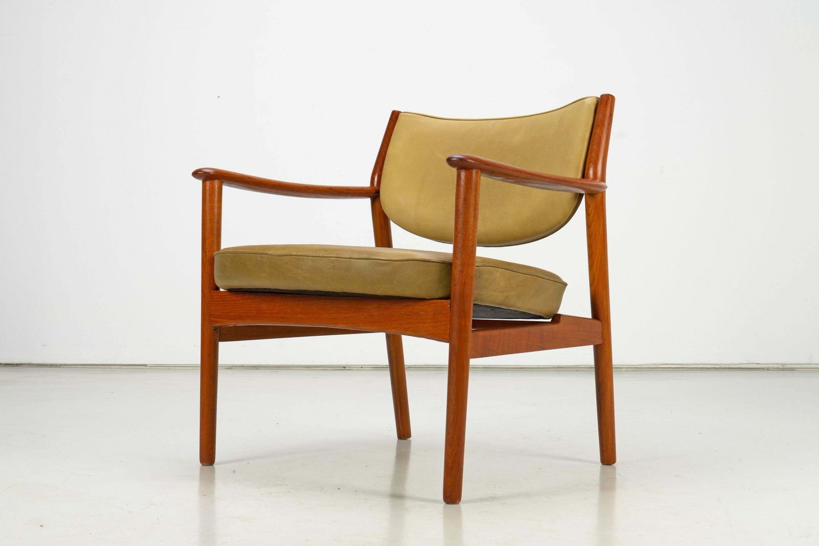 Pair Of Scandinavian Easy Chairs With Teak And Leather By Westnofa, 1960s photo for sale