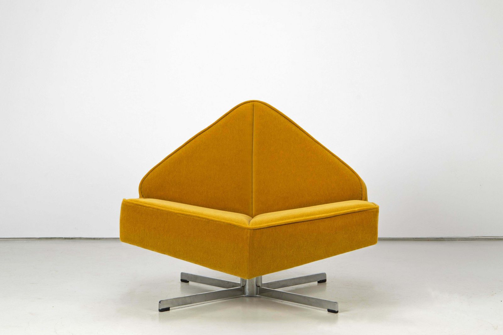 Swivelling Mid Century Lounge Chair "Brasilia" By Edition Schmieder, 1960s photo buy