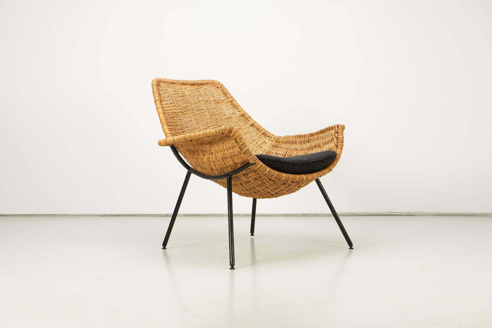 Mid Century Modern Rattan Lounge Chair By Giancarlo De Carlo, Italy, 1954 photo buy