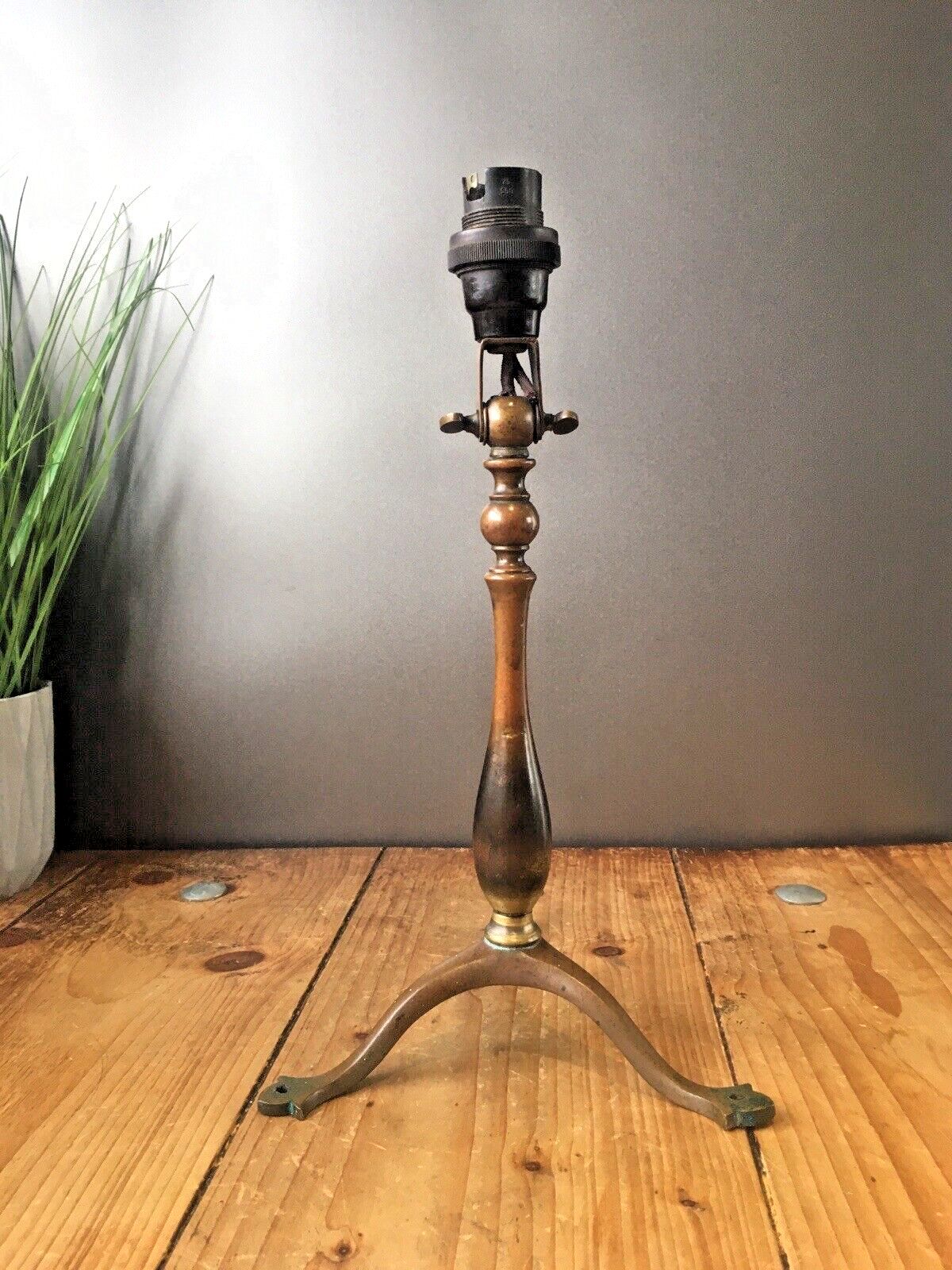 Antique Arts & Crafts Articulated Brass Candlestick Carriage Lamp Base Light photo for sale