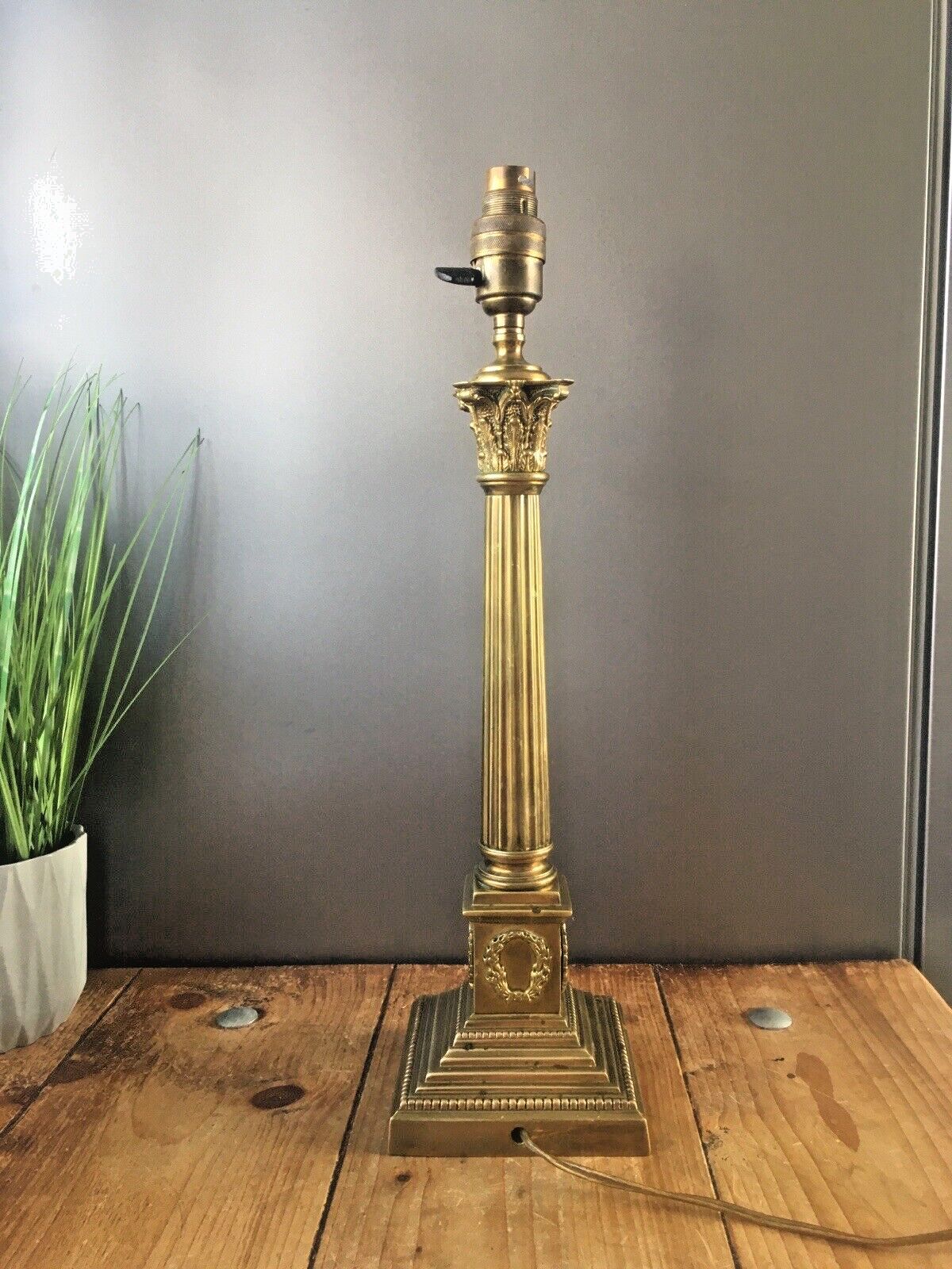 Large Antique 20s Corinthian Column Table Lamp Acanthus Leaf Grand Country House photo 250.0