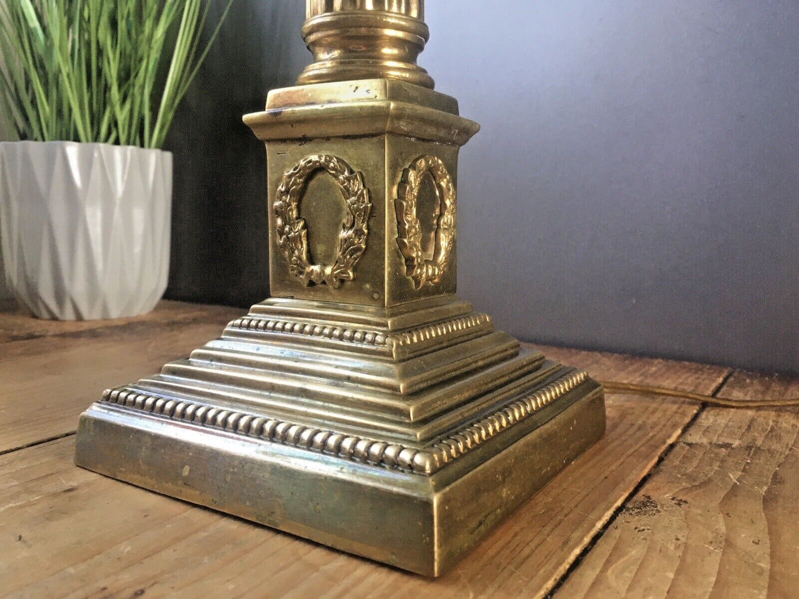 photo for sale Large Antique 20s Corinthian Column Table Lamp Acanthus Leaf Grand Country House