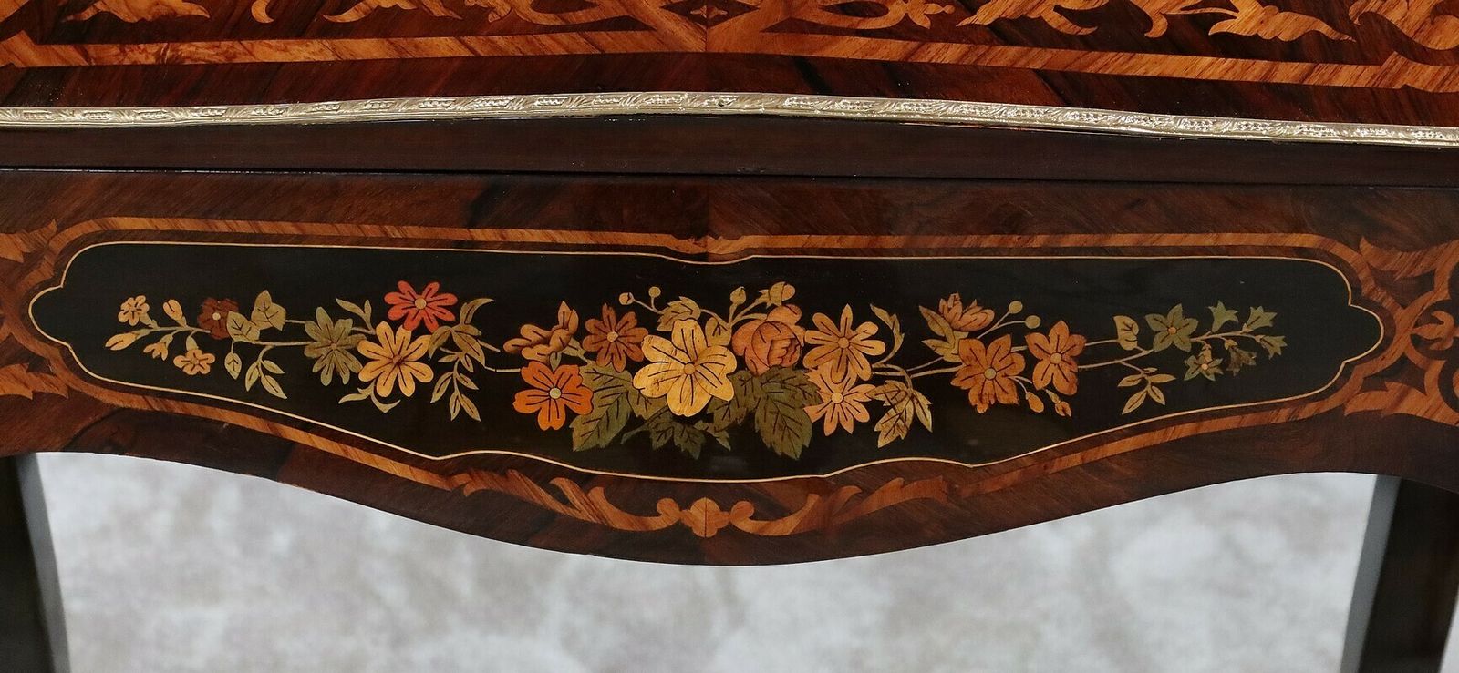 photo for sale Desk In Precious Wood, Napoleon III Period, 19th Century