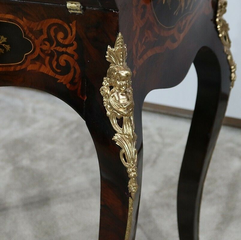 photo vintage Desk In Precious Wood, Napoleon III Period, 19th Century