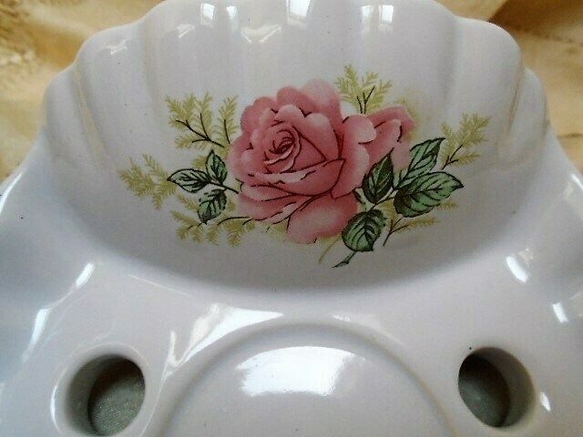Vintage French White Porcelain Shell Tooth Brush Holder And Beaker, Wall Mountable With Pink Rose Motif photo vintage