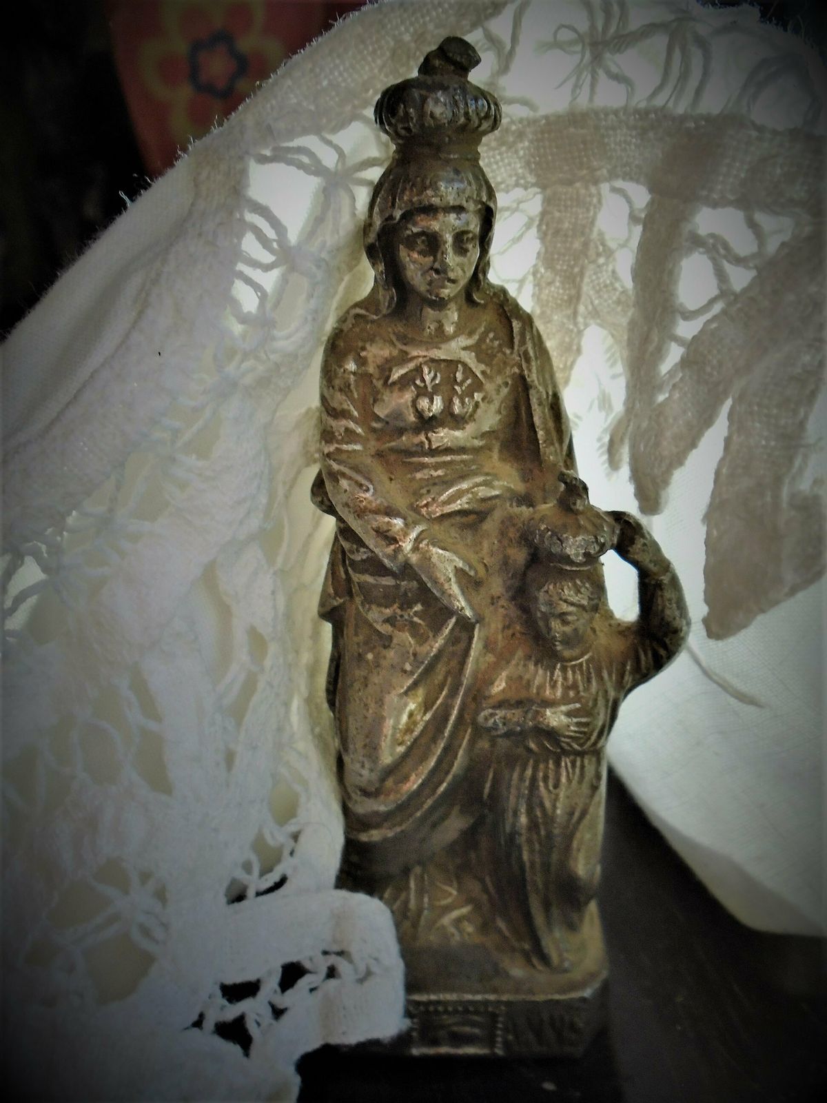 Antique French Bronze Cast St. Anne Statue, With The Child Jesus, St. Anne D'auray, Crowned Religious Figure photo vinterior