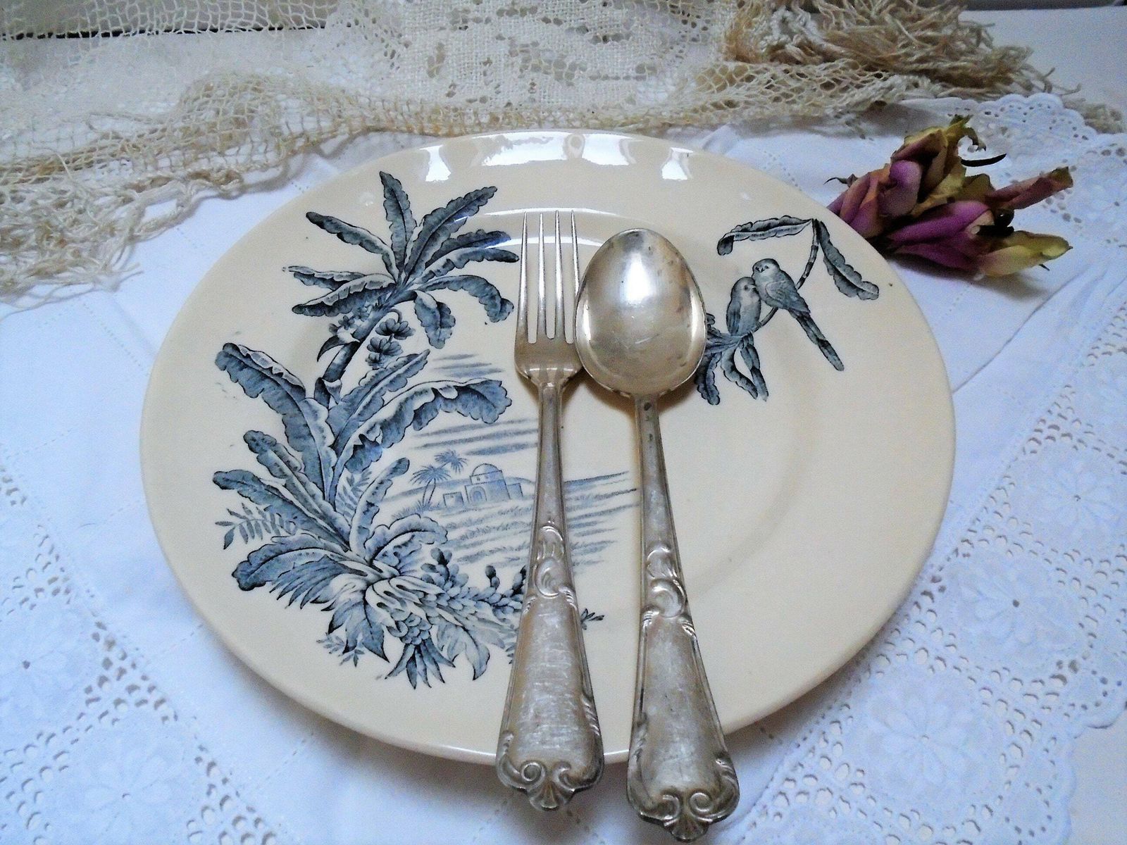 Rare Antique Cream French Ironstone Plate, Longchamp, 'Exotique', Banana Palms With Parrots, Blue Gray Transferware photo vinterior