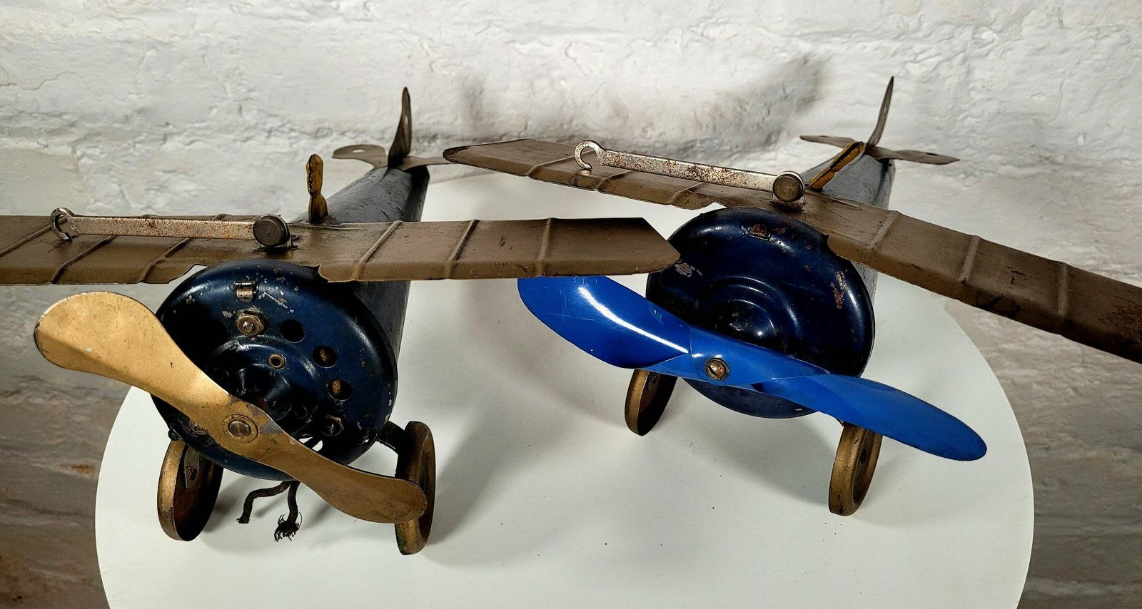 Antique Spirit Of St Louis Electric Powered Toy / United Electrical Mfg Toys / Vintage Planes / Vintage Aviation / Charles Lindburg photo vintage