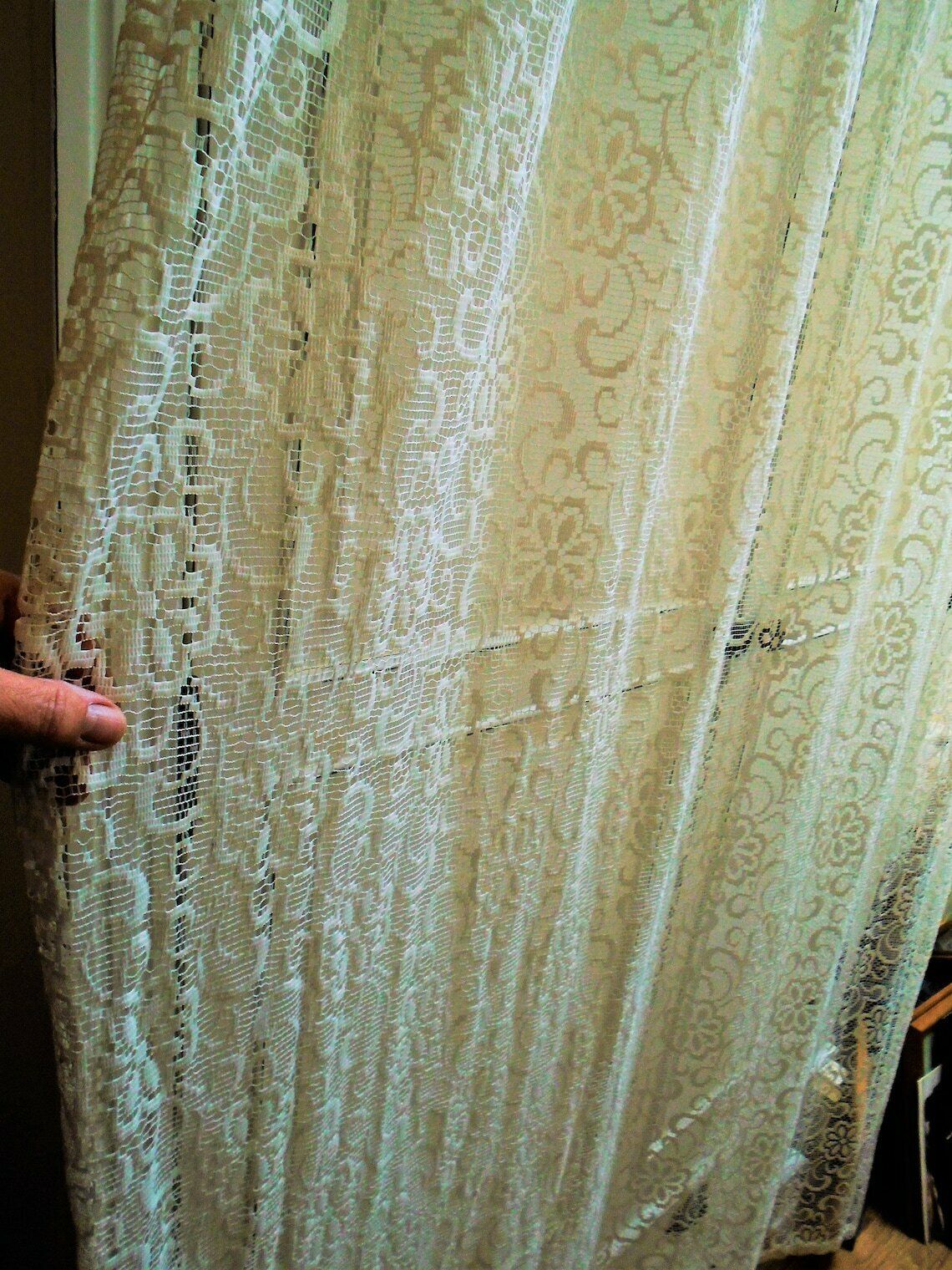 Vintage French Single White Polyester Lace Curtain, Length 2.0 M, Width 1.44 M (One Large Hem Of 13 Cm) photo furniture