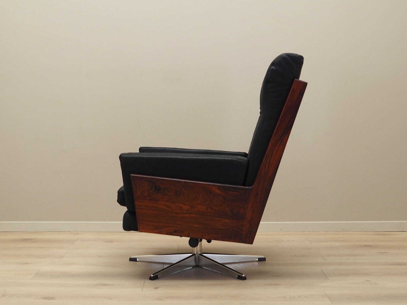 Office Leather Armchair, Danish Design, 1970s, Production: Denmark photo Furniture