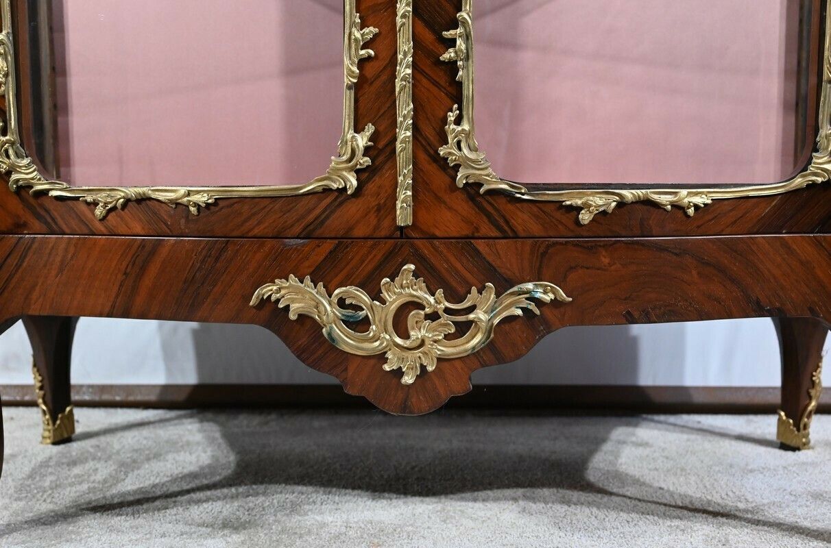 9991.0 Showcase 2 Doors In Rosewood, Louis XV Style, Napoleon III Period,  Mid 19th Century photo