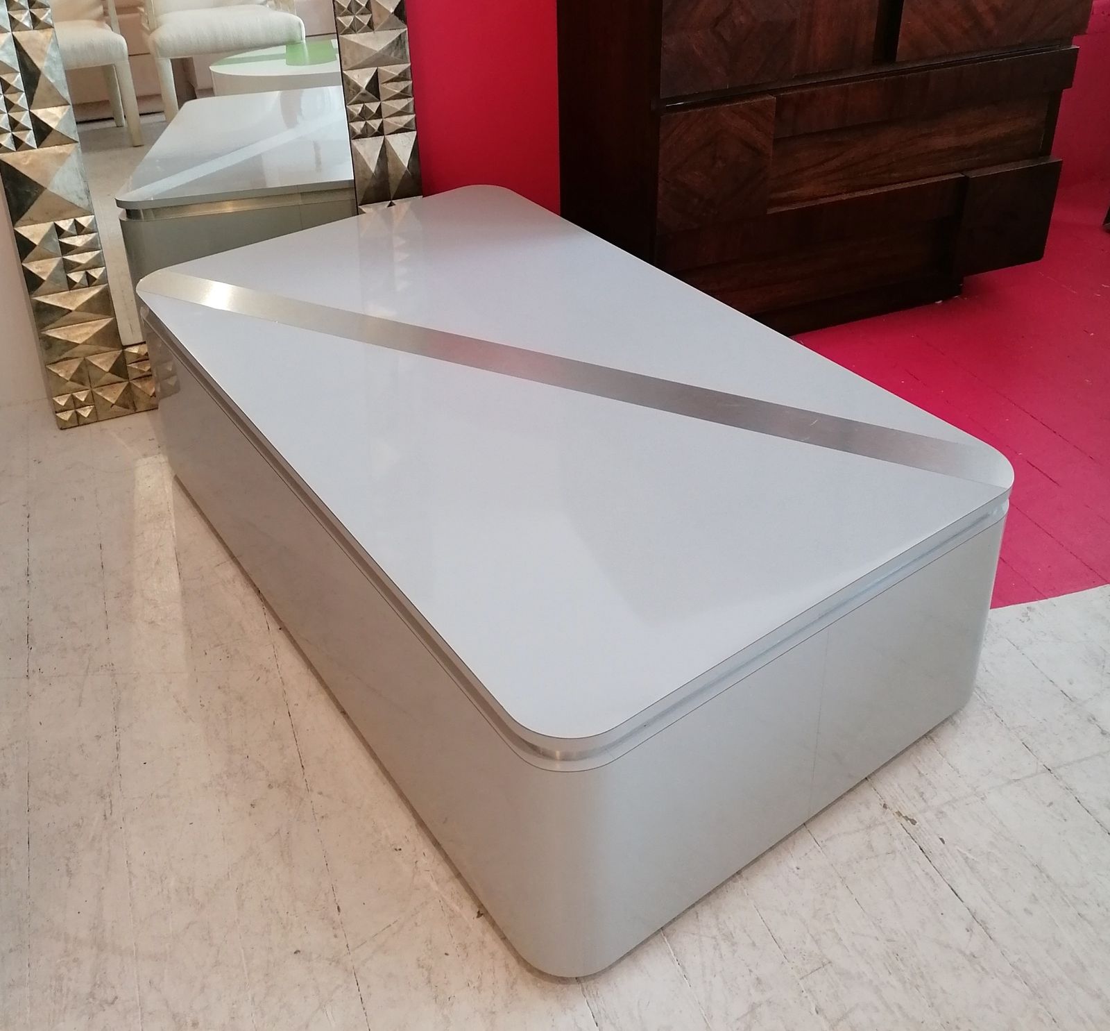 photo vintage Large Post Modern Vintage 1980s American Grey Laminate Coffee Table With Inlaid Steel Stripe & Recessed Trim.