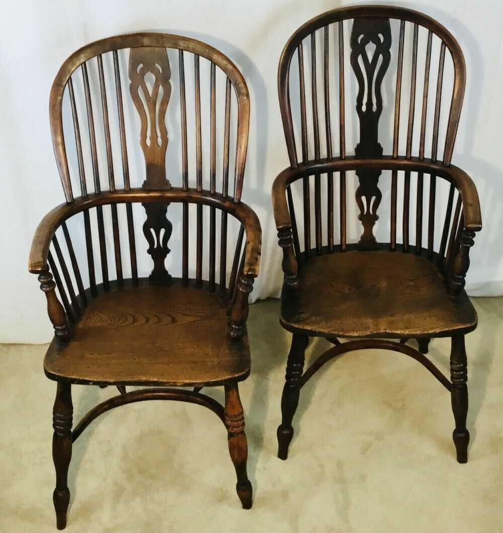 925.0 Pair Of Yew & Elm Windsor Chairs photo