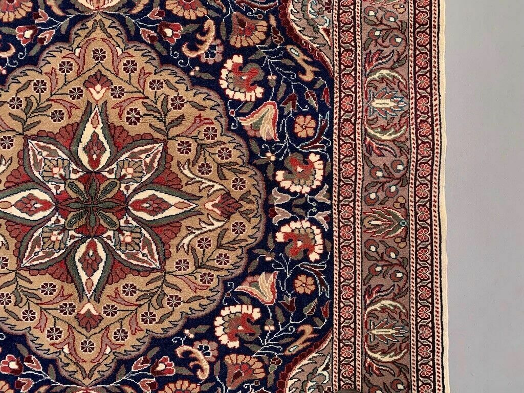 photo furniture Vintage Turkish Rug 225x145 Cm, Tribal Wool Carpet Large