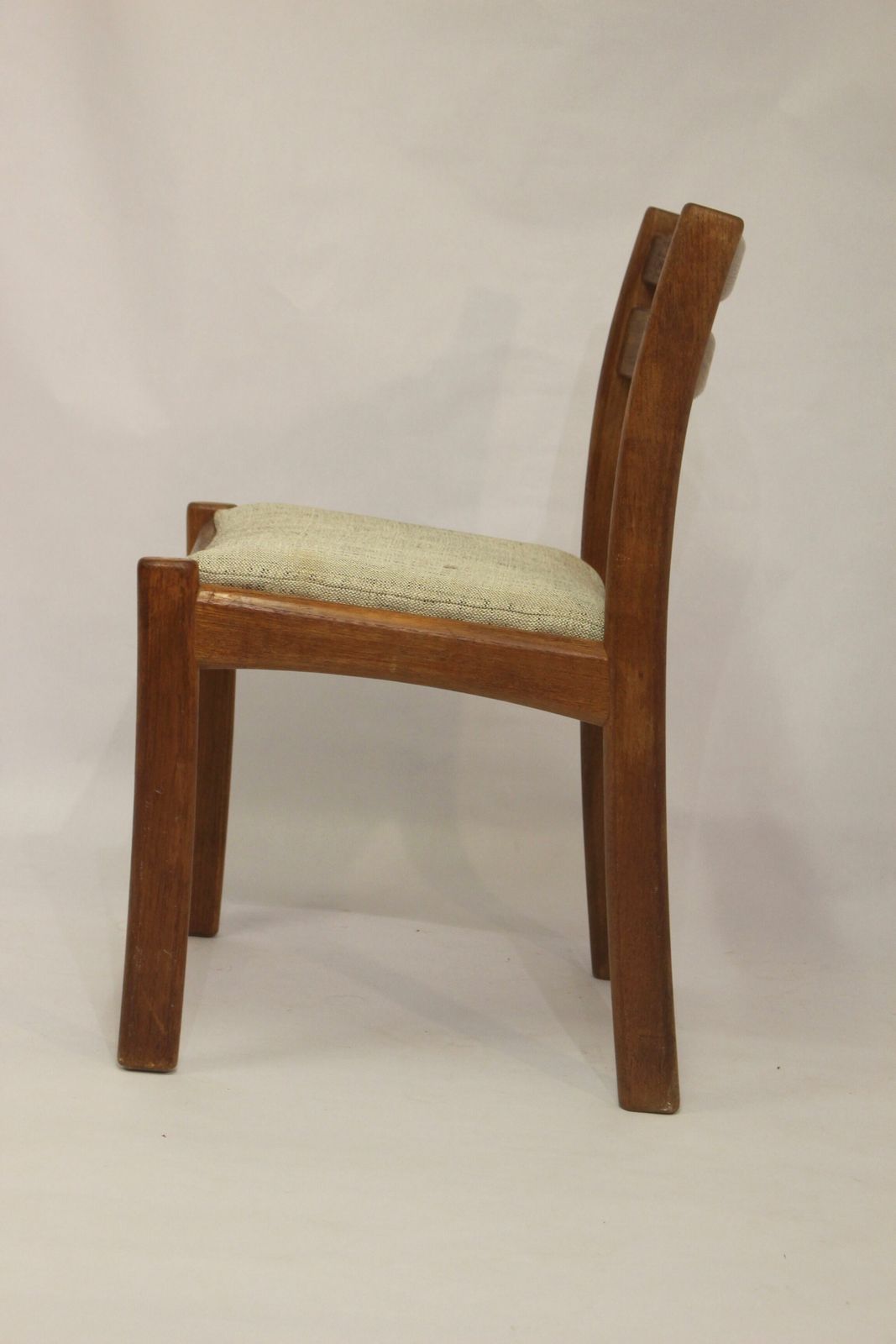 photo vintage Set Of 4 Dyrlund Chairs From The 60s In Teak