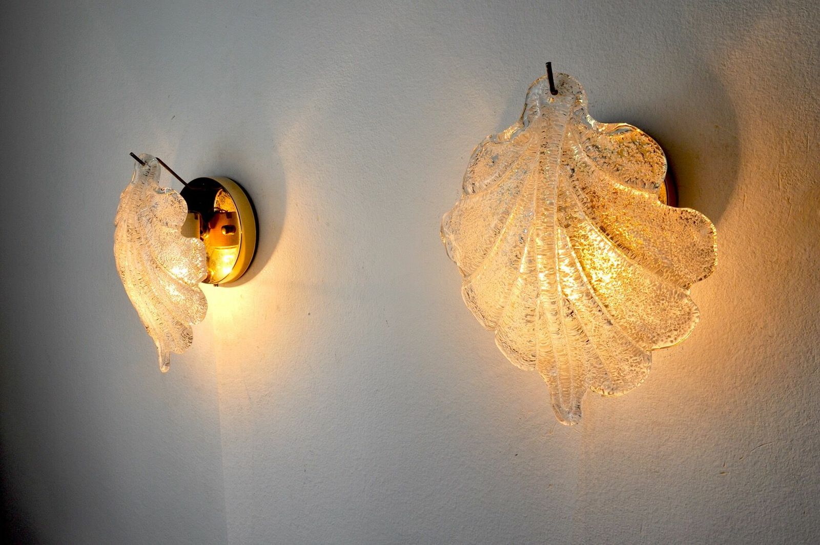 Pair Of Wall Lamps Feuille By Murano Mazzega In Frosted Glass Italy 1970 photo for sale