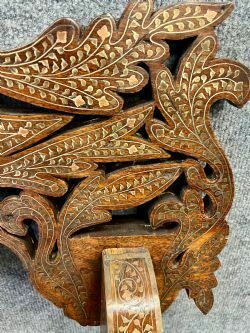 photo vintage Indian Hoshiarpur Brass Inlaid Savronola Style Armchair