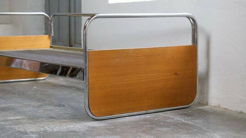 Bauhaus Sofa / Daybed Made Of Chrome Plated Steel Tubes photo furniture