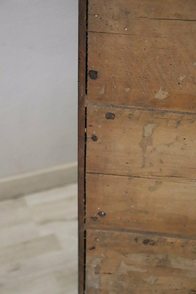 photo furniture Antique Chest Of Drawers With Walnut Inlay, 17th Century