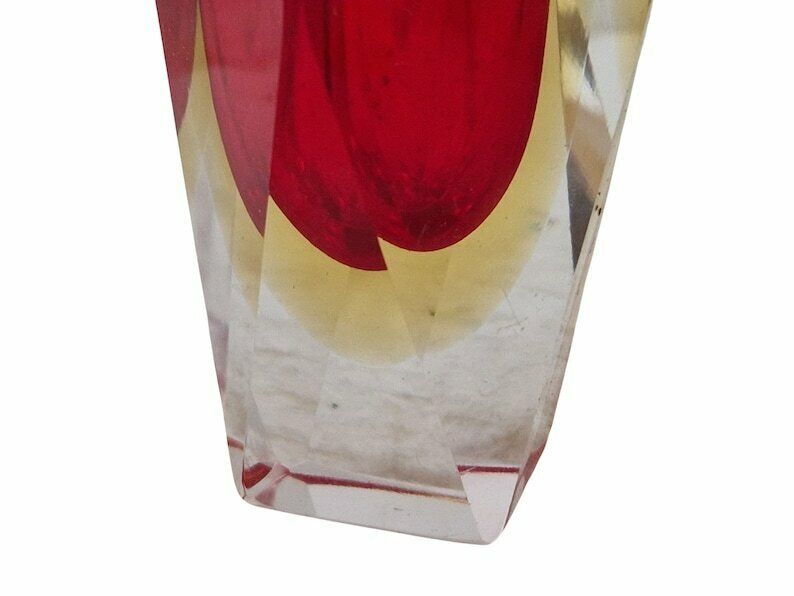 Red Sommerso Murano Faceted Glass Vase, Mid Century Mandruzzato 2 Layer Glass Flower Holder photo vinterior