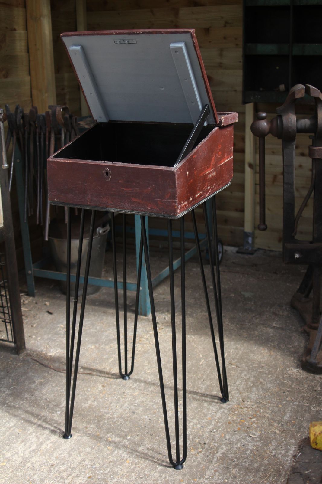 1920's Console Unit