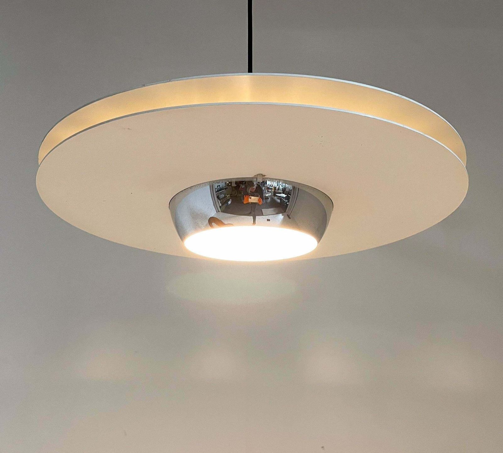 photo vinterior 1970's Ufo Chrome & Lacquered Metal Space Age Pendant, Italy