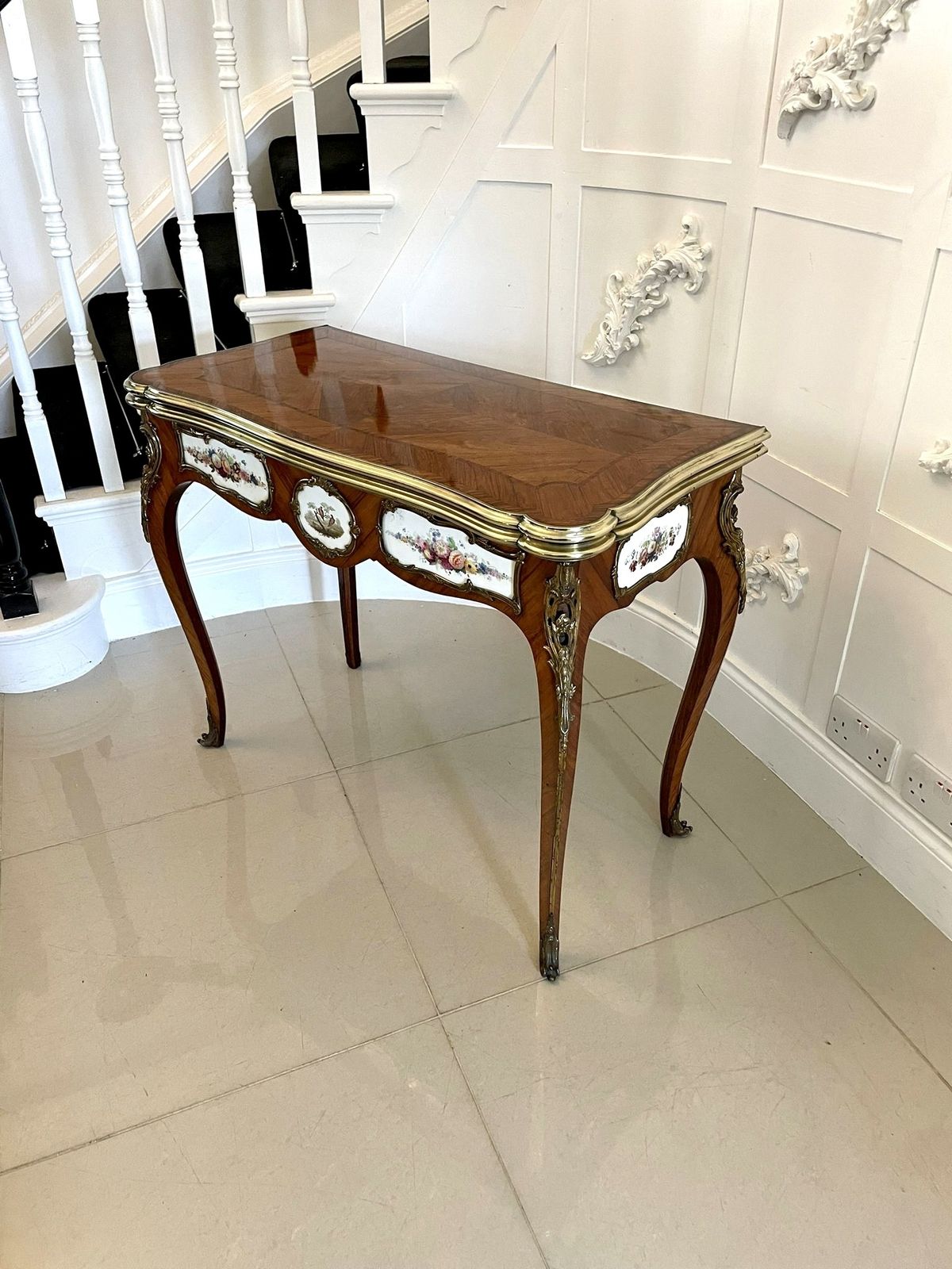 Outstanding Quality Antique Porcelain And Ormolu Mounted Kingwood Table By G T Morant, London photo vinterior