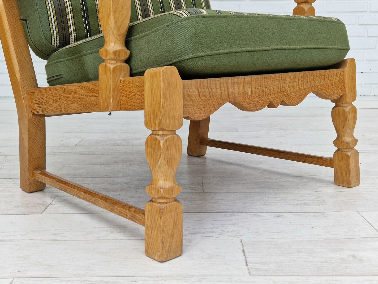photo buy 60s, Highback Armchair, Danish Design, Henning Kjærnulf Style, Original Very Good Condition.
