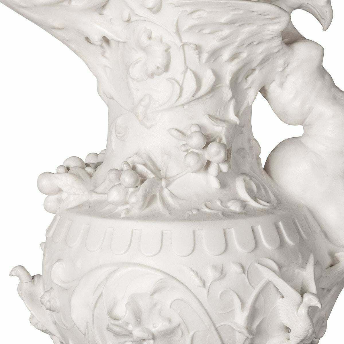 19th Century Italian Marble Vase Decorated With An Eagle, C.1890 photo vinterior