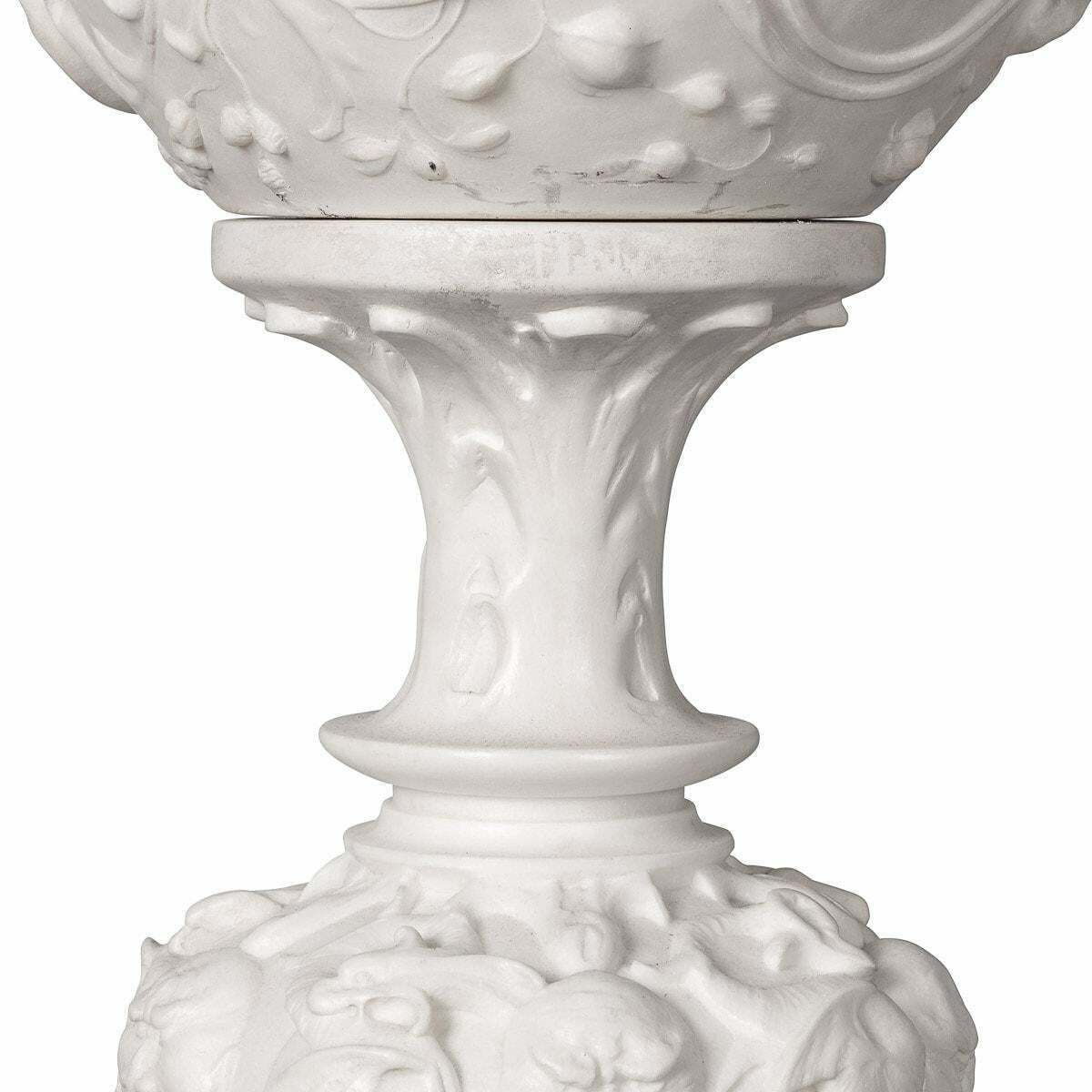 photo vinterior 19th Century Italian Marble Vase Decorated With An Eagle, C.1890