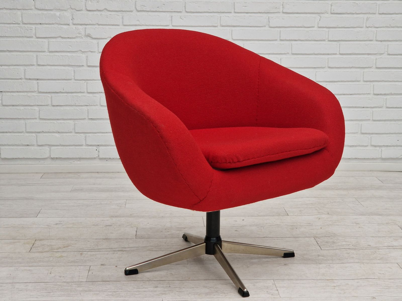 1960s, Scandinavian Design By Karl Eric Klote, Swivel Lounge Chair, Furniture Wool. photo Furniture