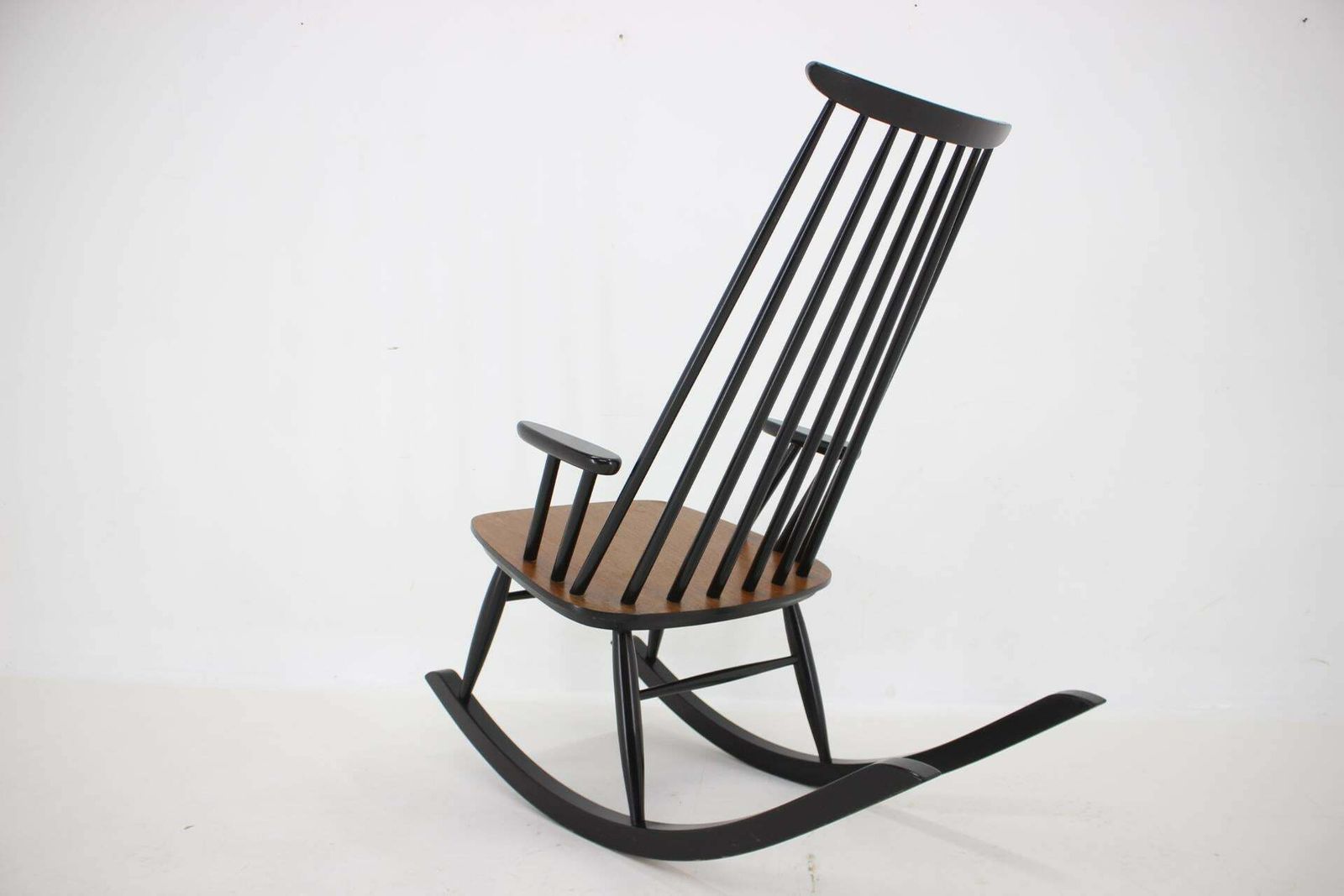 1960s Varjosen Puunjalostus Beech Rocking Chair Finland photo vinterior