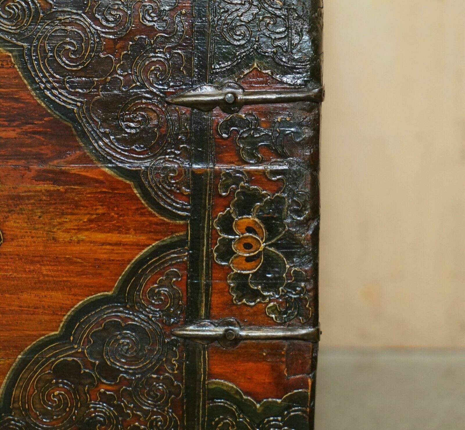 2850.0 Antique Chinese Dragon Tibetan Polychrome Painted Trunk Linen Chest Coffer photo