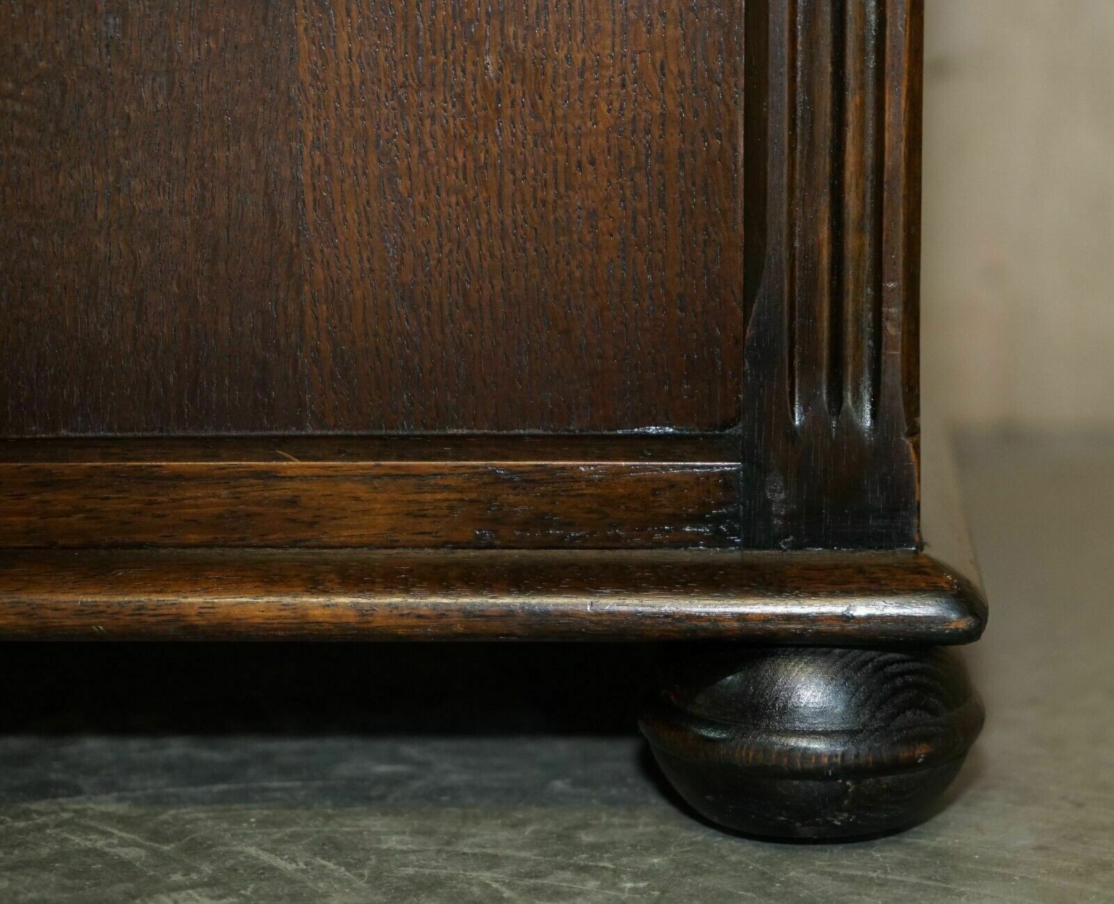 photo furniture Vintage Jacobean Style English Oak Linen Trunk Or Chest For Clothes Toys Etc