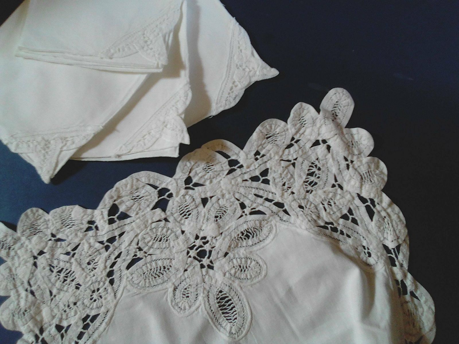 Vintage French Cotton Richelieu Lace Table Runner And 4 Napkins, Table Doily Lace Edging And Serviettes photo Textiles