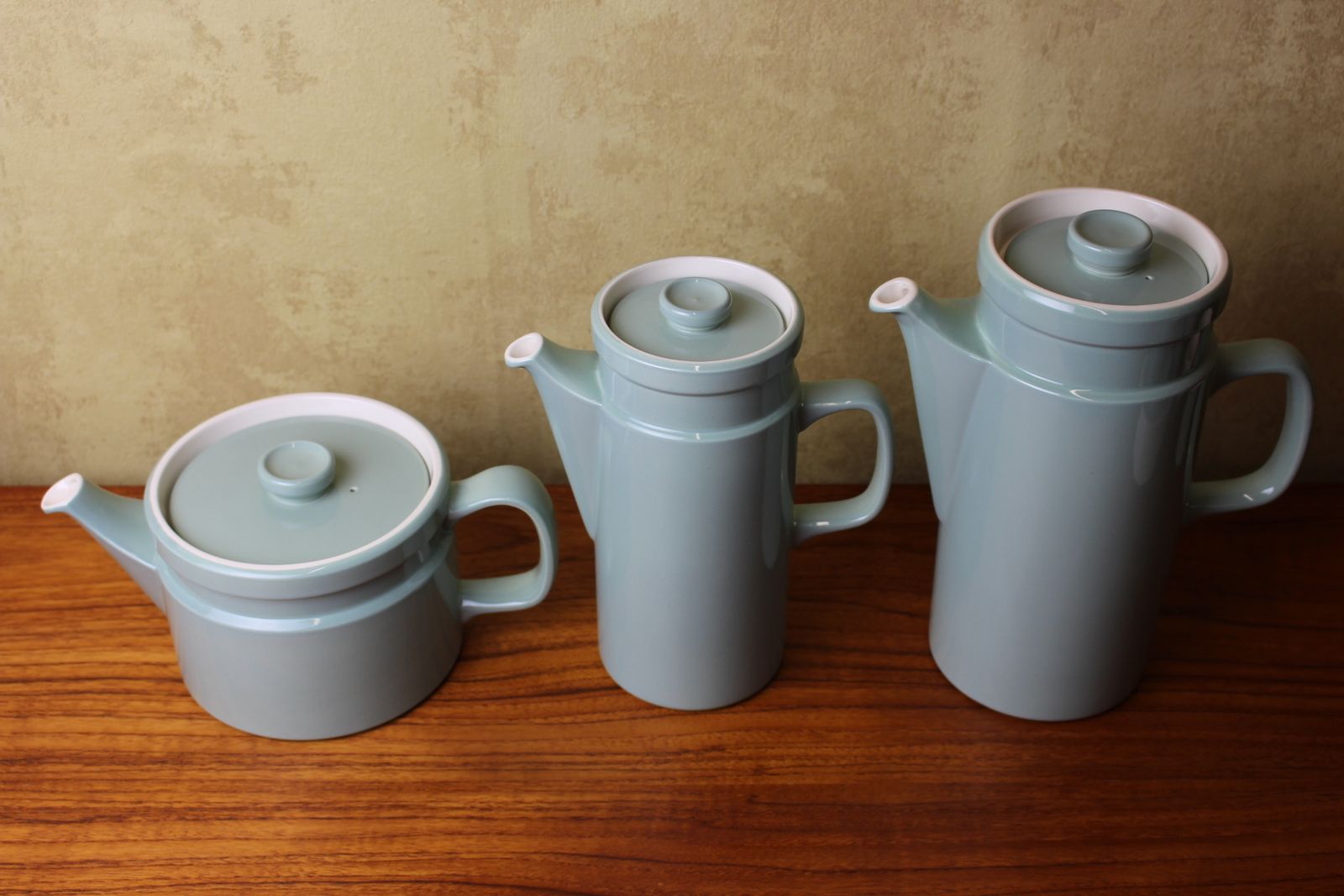 22 Piece 1960’s/70’s Wedgwood Barlaston Green Tea And Coffee Set photo furniture