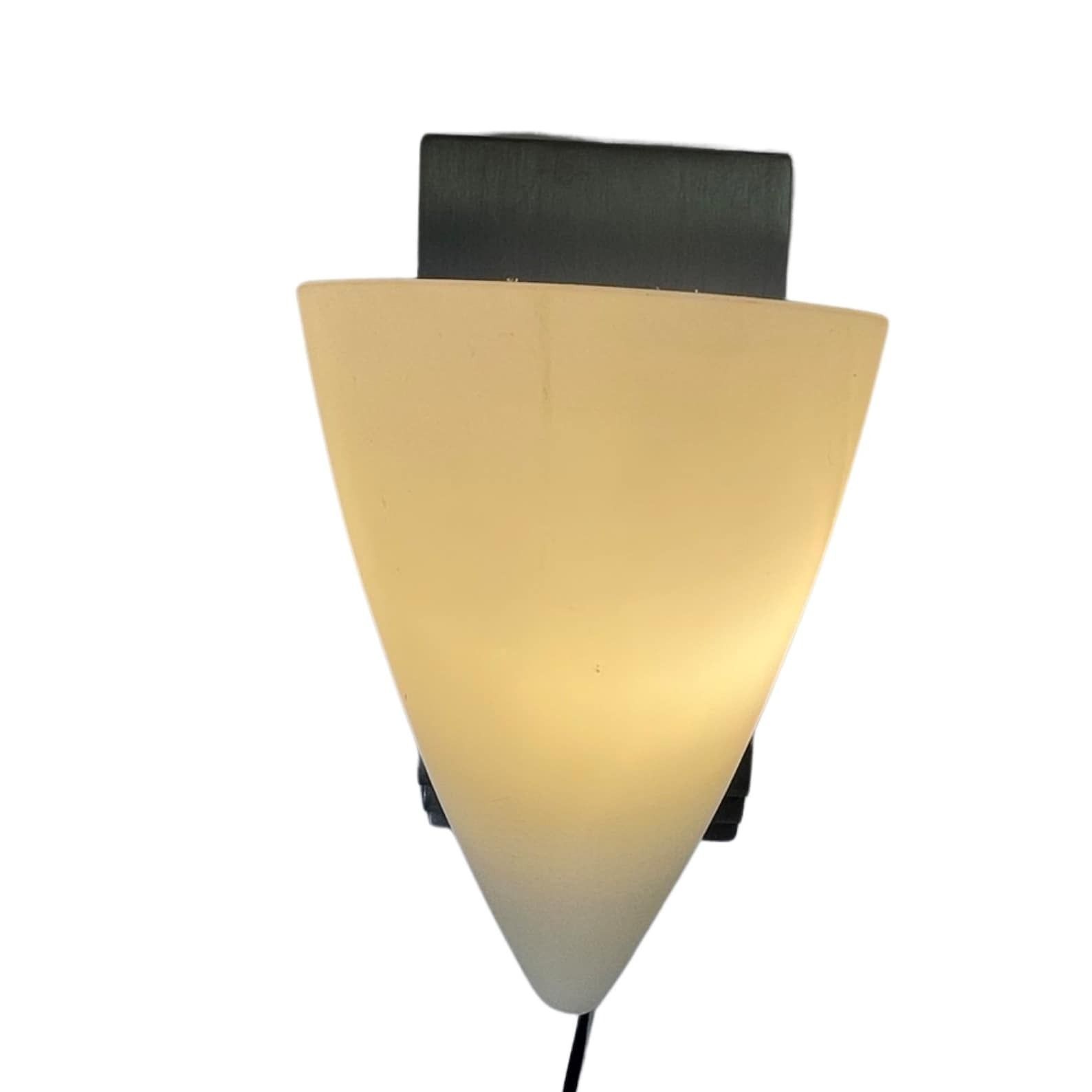Vintage Herda Wandlamp   Memphis Stijl / Postmodern Design   Wit Matglas photo Verlichting