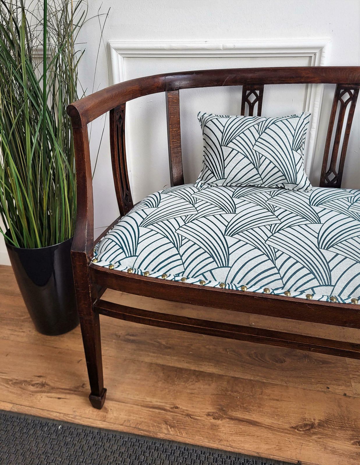 20thcentury Italian Wooden Carved Upholstered Hallway Entrance Settee Sofa Bench photo Furniture