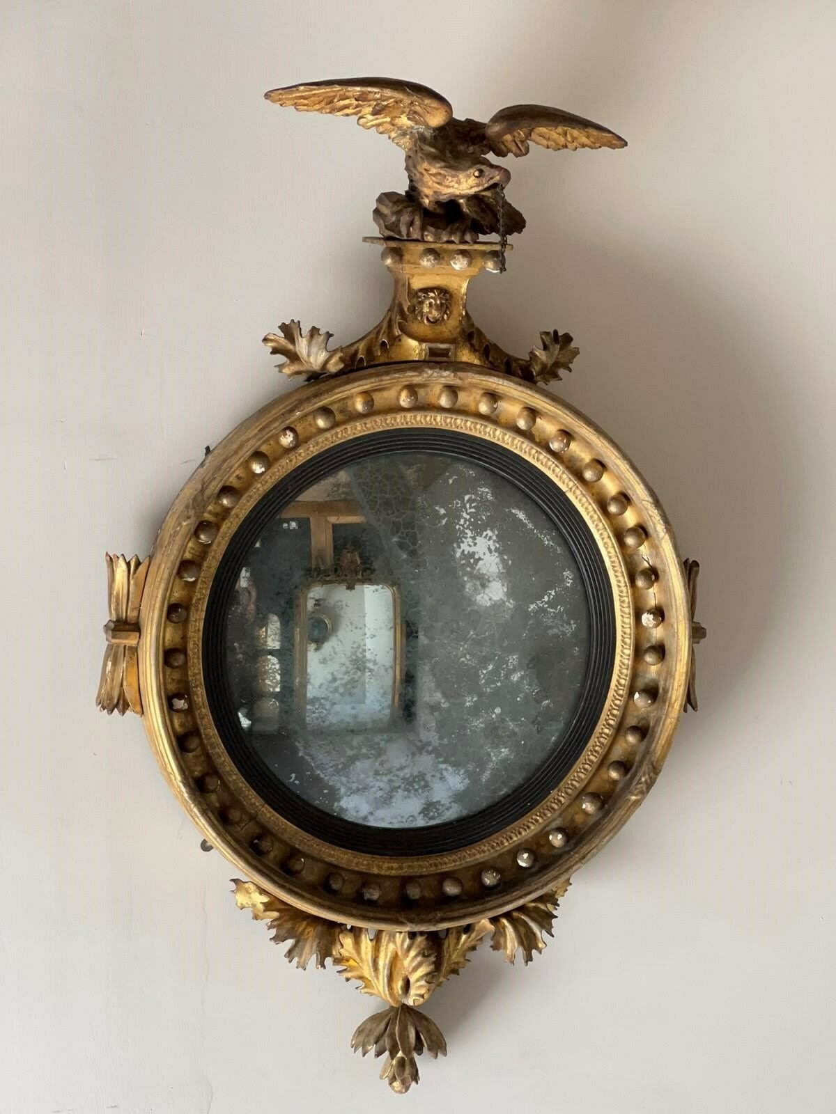 Regency Carved Giltwood Convex Wall Mirror photo vinterior