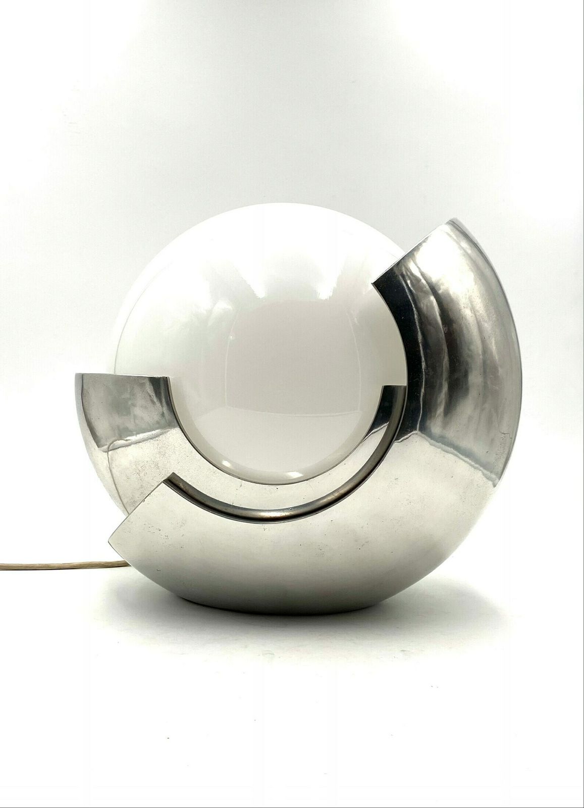 Giacomo Benevelli, 'Roto' Sculptural Table Lamp, Gaetano Missaglia 1970, Original Signature photo vintage