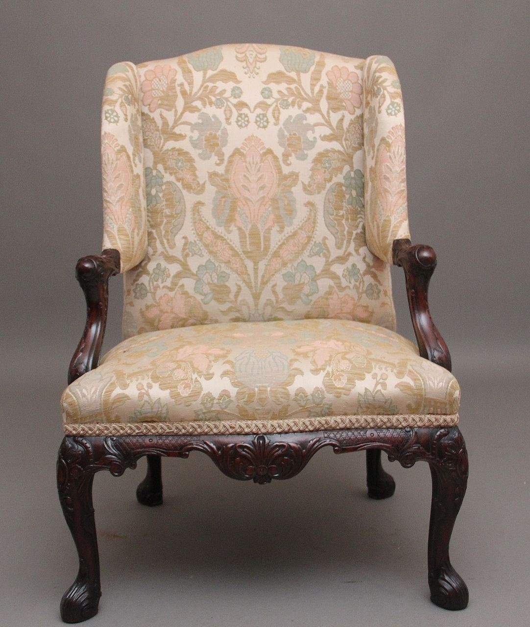 photo furniture 19th Century Carved Mahogany Library Armchair In The Chippendale Style