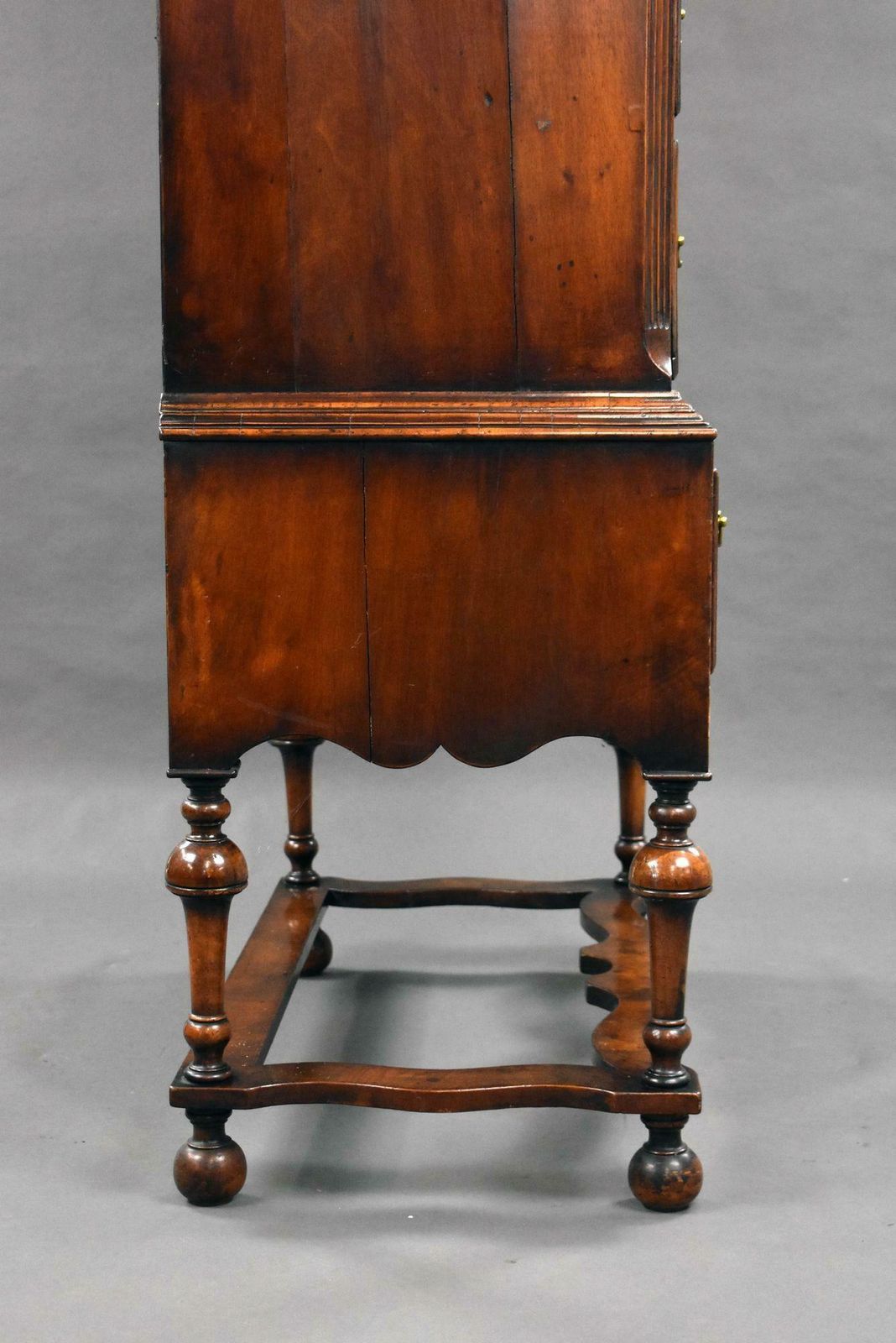 photo vintage 19th Century Figured Walnut Chest On Stand