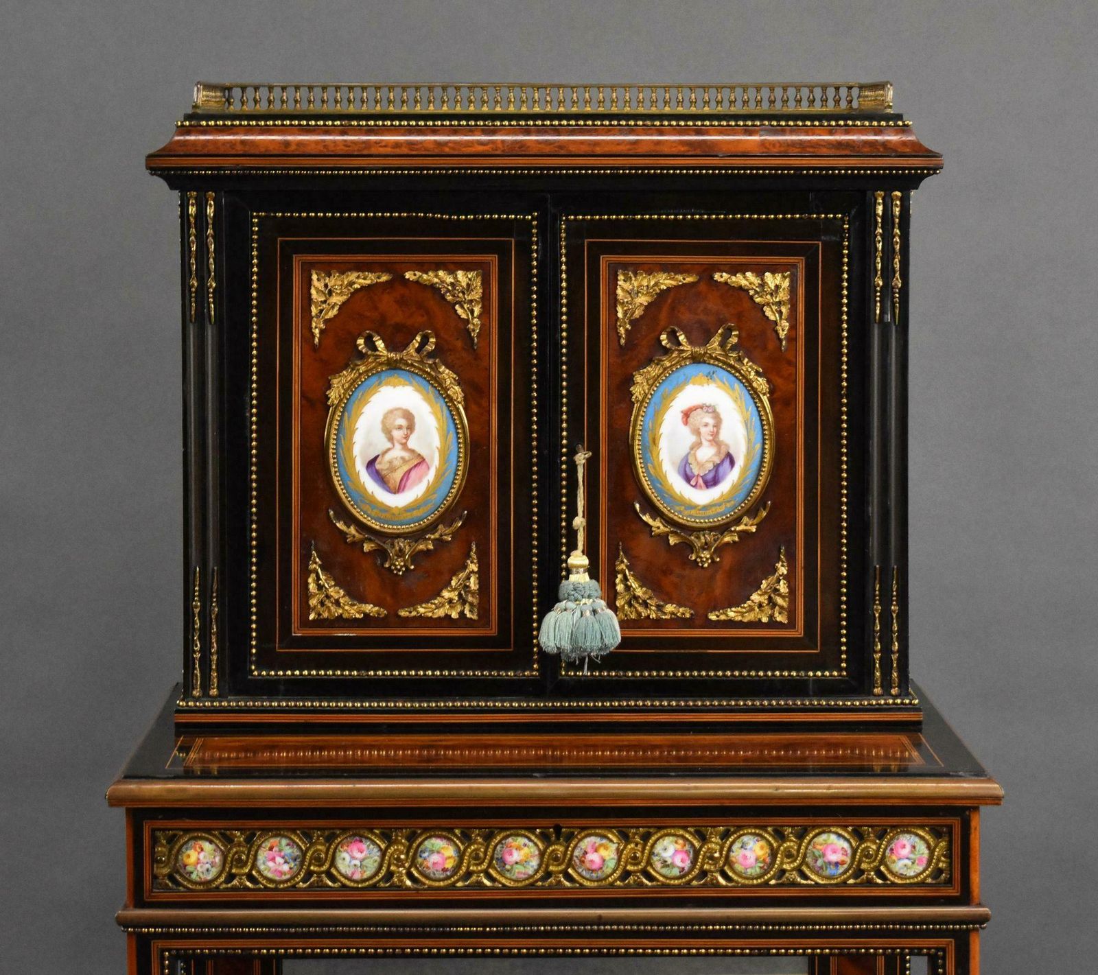 19th Century French Bonheur Du Jour photo furniture
