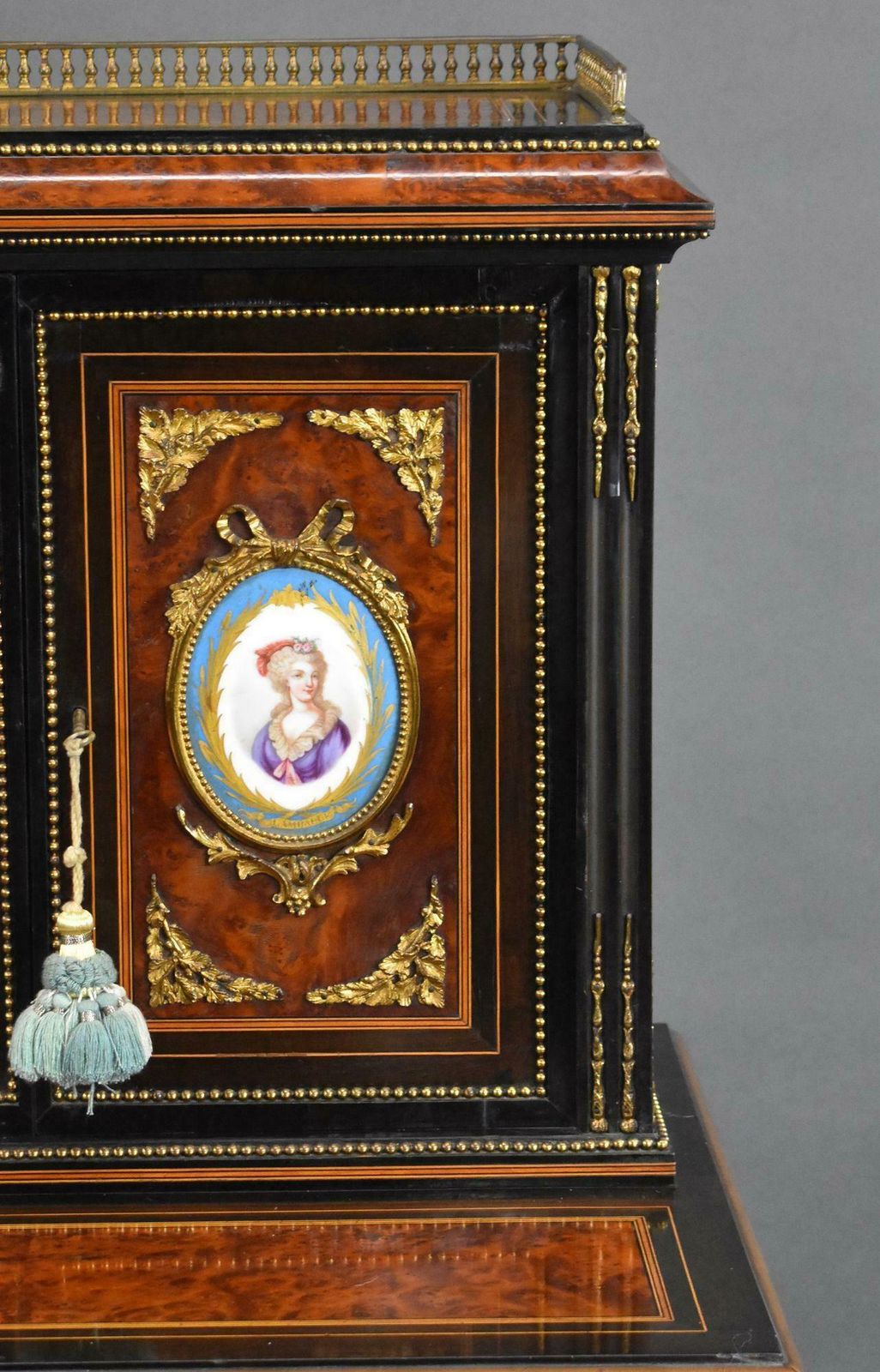 19th Century French Bonheur Du Jour photo vintage