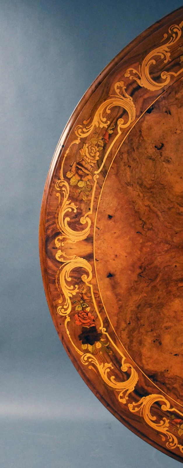 5950.0 19th Century Victorian Burr Walnut & Marquetry Circular Breakfast photo