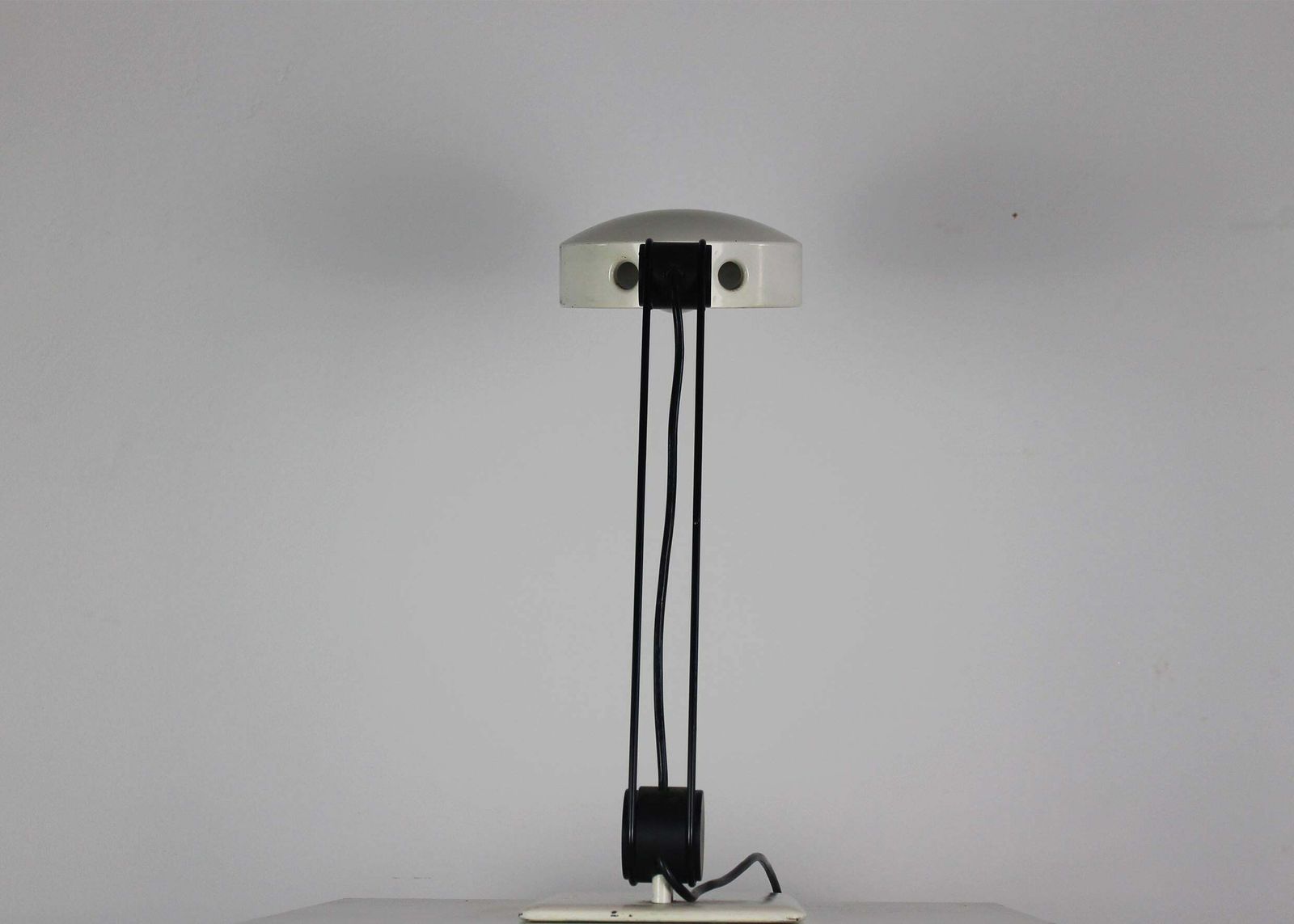 Desk Lamp Zeta Or 665 White Metal By Martinelli Luce 1970s photo vinterior